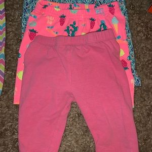 Lot of baby girl bottoms. Size 12M